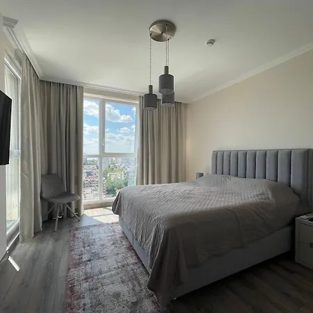 Panorama Apartment *